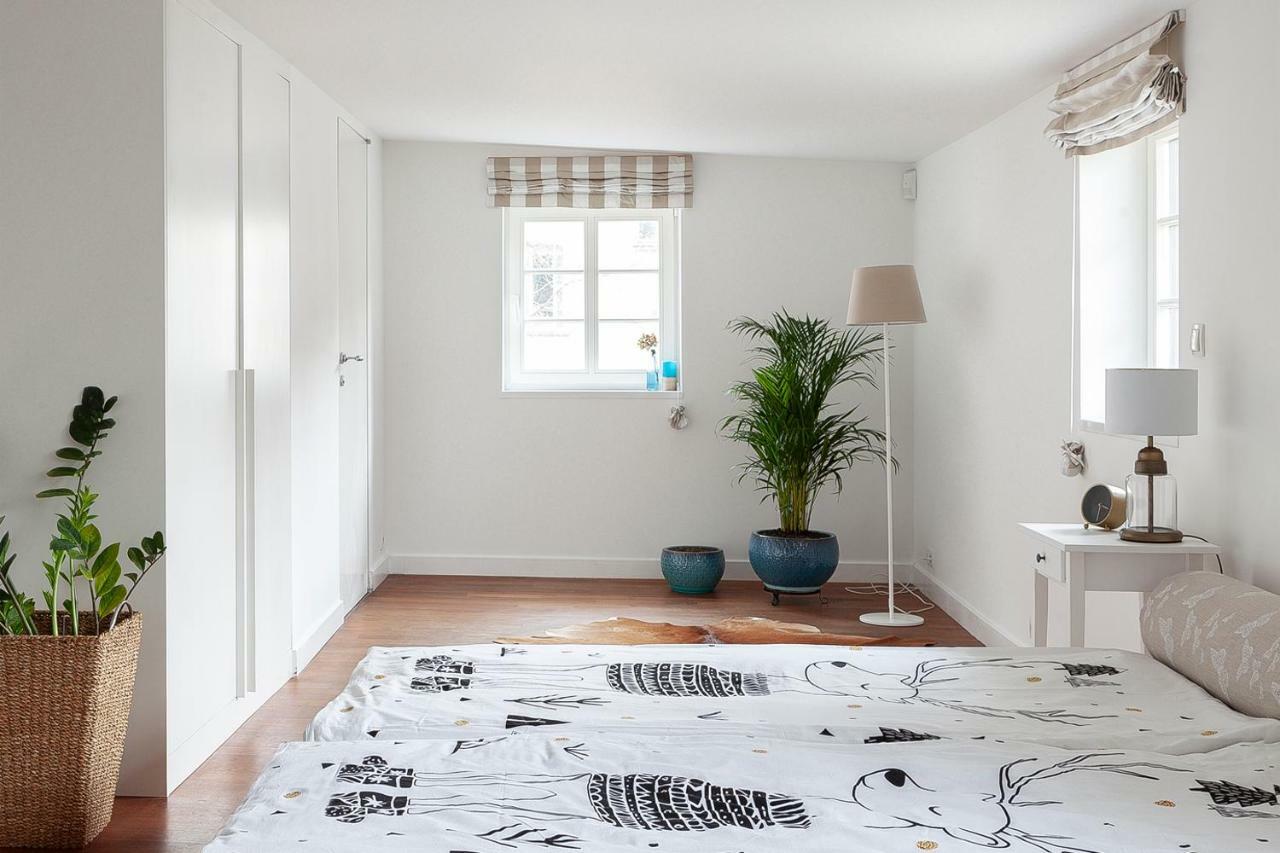 10 Apartment