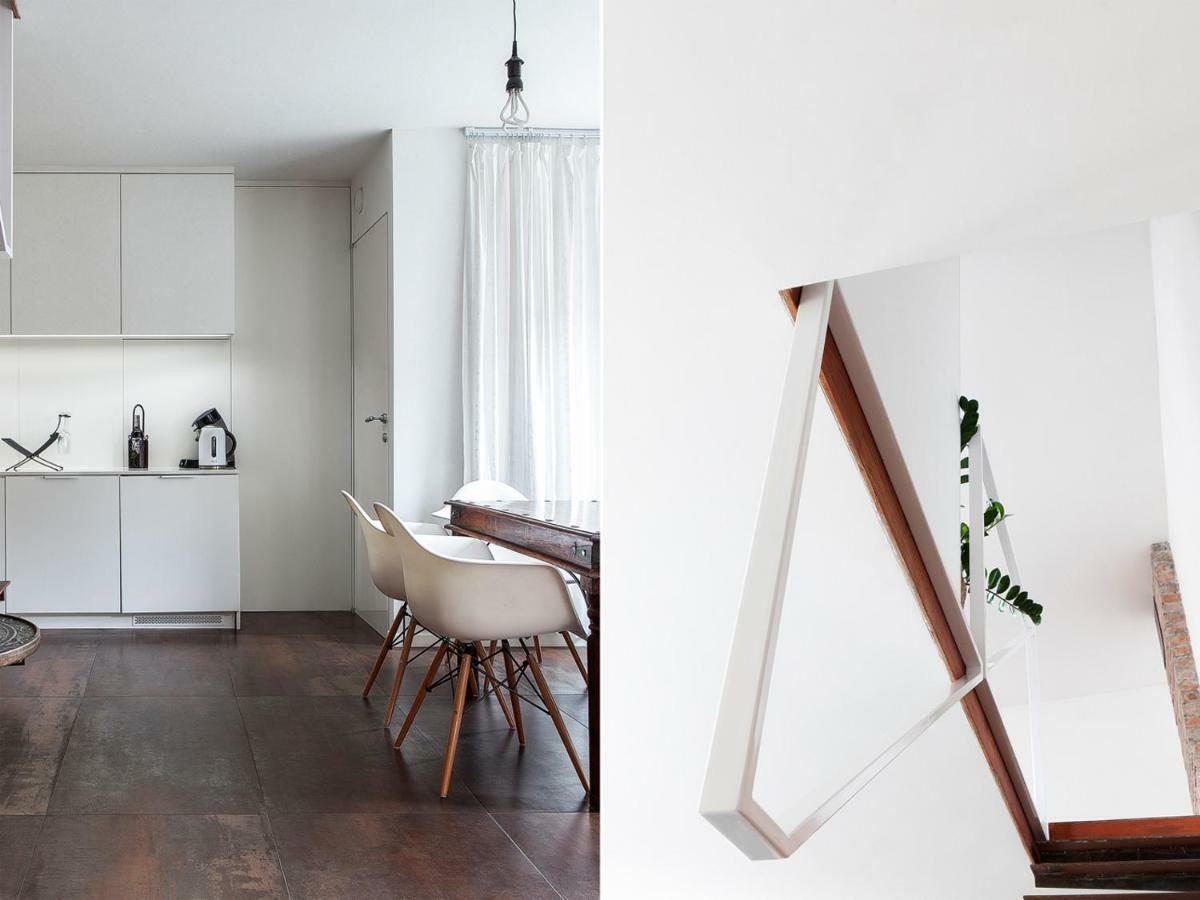 Apartment 10 *